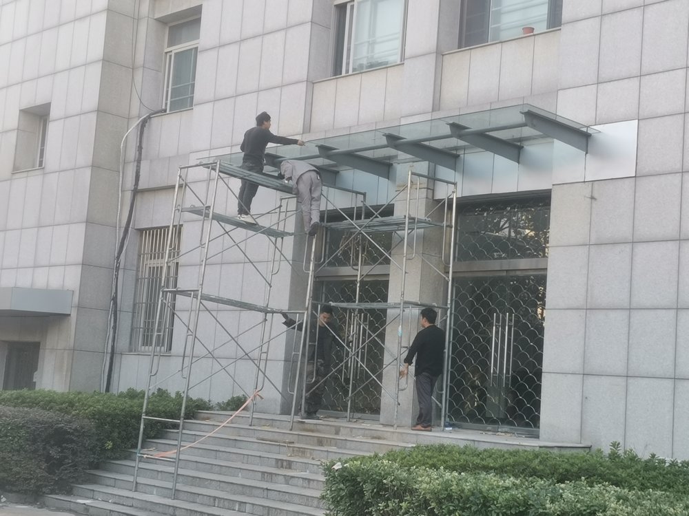 玻璃雨棚